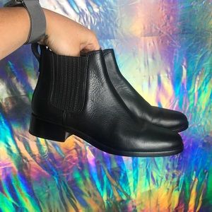Black Madewell Ainsley Chelsea Boots 🌚